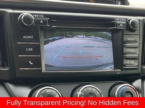 Used 2016 Toyota RAV4 LE FWD image 32