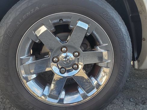 Used 2011 RAM 1500 Laramie image 25