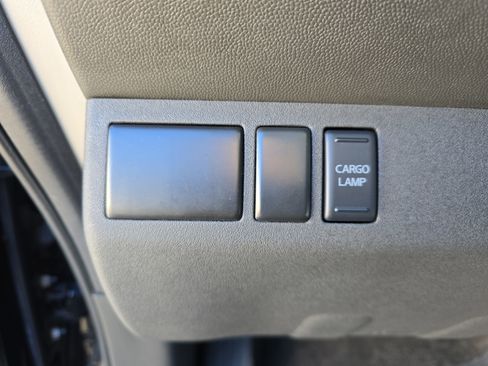 Used 2015 Nissan Frontier S image 28