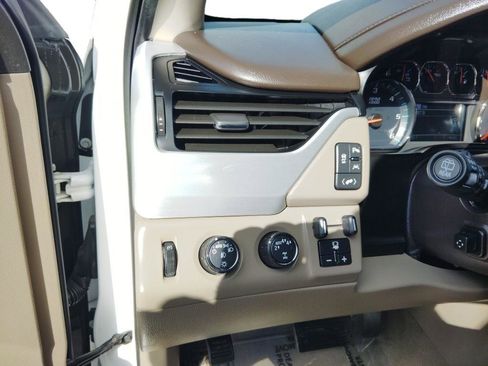 Used 2020 GMC Yukon SLT w/ Open Road Package image 16