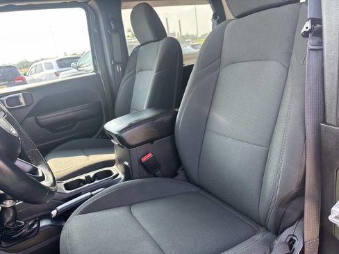 Used 2021 Jeep Wrangler Sport AWD/4WD image 15