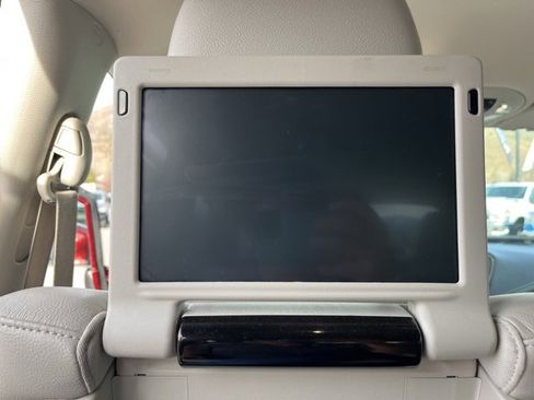 Used 2021 Chrysler Pacifica Touring-L w/ Uconnect Theater Family Group image 20