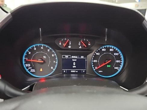 Used 2021 Chevrolet Equinox LS image 13