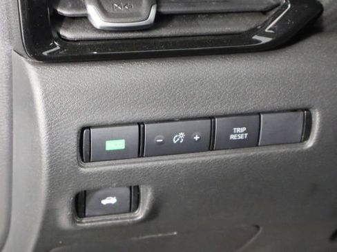 Used 2023 Nissan Sentra SV w/ All-Weather Package image 23