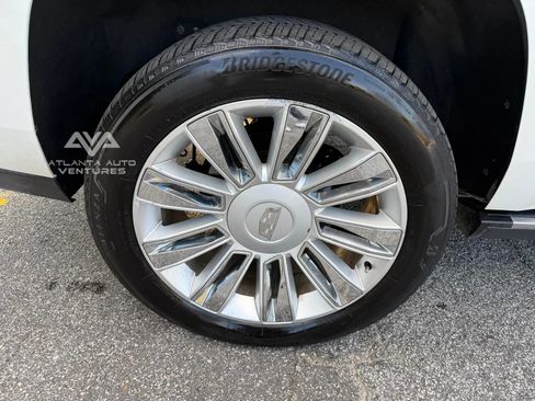 Used 2019 Cadillac Escalade Platinum image 70