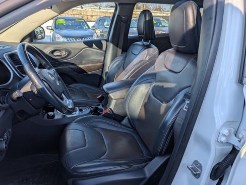 Used 2015 Jeep Cherokee Limited w/ Luxury Group image 11