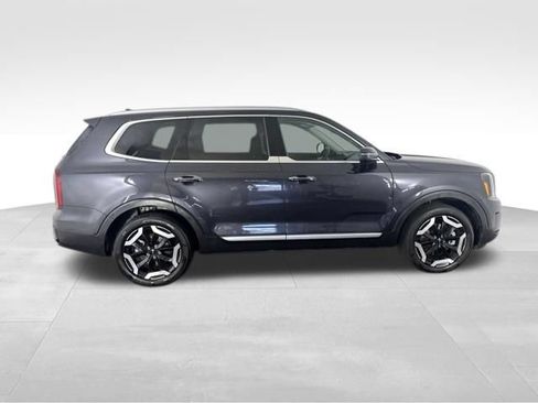 Certified 2025 Kia Telluride S FWD image 6