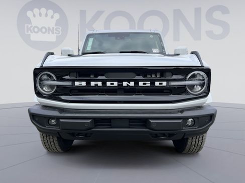 New 2025 Ford Bronco Outer Banks image 11