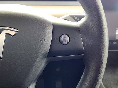 Used 2024 Tesla Model Y Long Range image 21