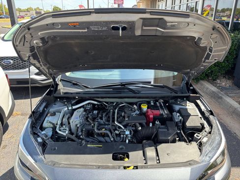 Used 2025 Nissan Sentra SV FWD image 25