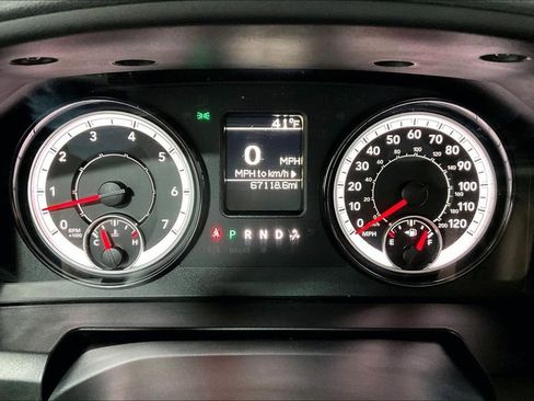 Used 2018 RAM 1500 Express AWD/4WD image 13