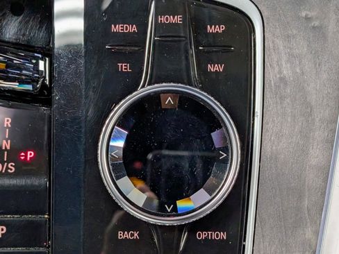 Used 2023 BMW X7 xDrive40i w/ Executive Package image 34