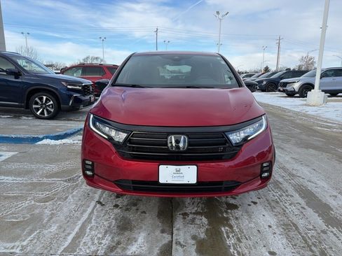 Certified 2023 Honda Odyssey Sport image 2