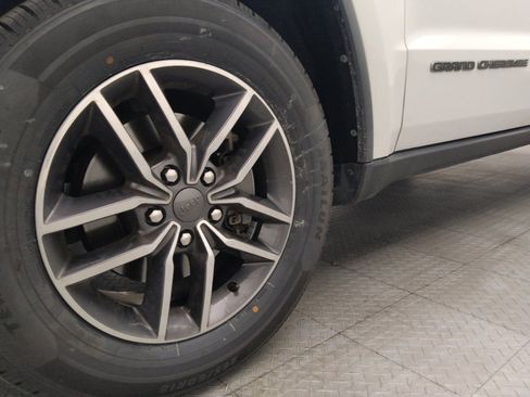 Used 2019 Jeep Grand Cherokee Limited RWD image 31