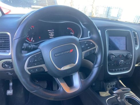 Used 2019 Dodge Durango SXT image 9