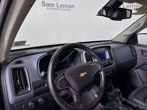 Used 2018 Chevrolet Colorado Z71 w/ Z71 Midnight Edition image 11