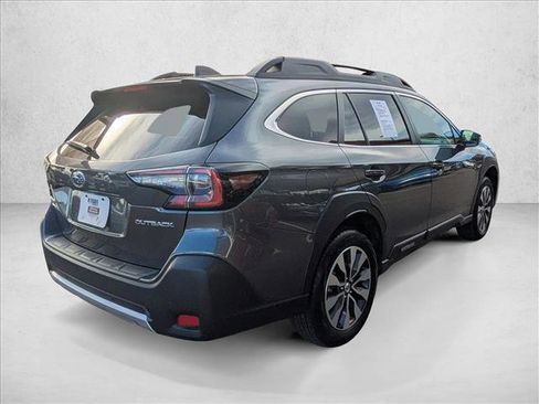 Used 2025 Subaru Outback Limited image 5