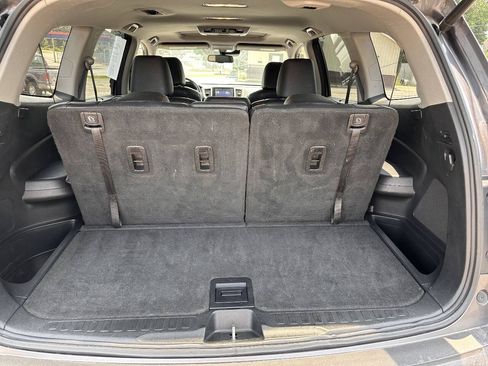Used 2017 Honda Pilot Touring image 8