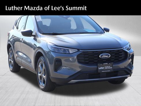Used 2025 Ford Escape ST-Line AWD/4WD image 1