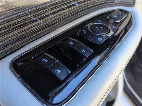 Used 2022 Lincoln Navigator L Black Label AWD/4WD image 14
