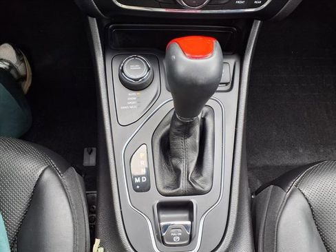 Used 2020 Jeep Cherokee High Altitude image 23