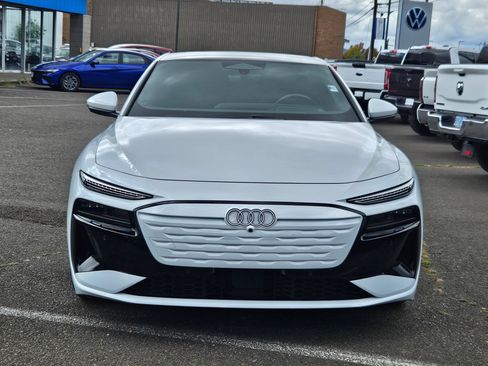Used 2025 Audi A6 e-tron Prestige AWD/4WD image 8