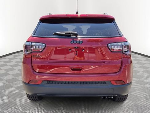 Certified 2021 Jeep Compass Latitude image 5