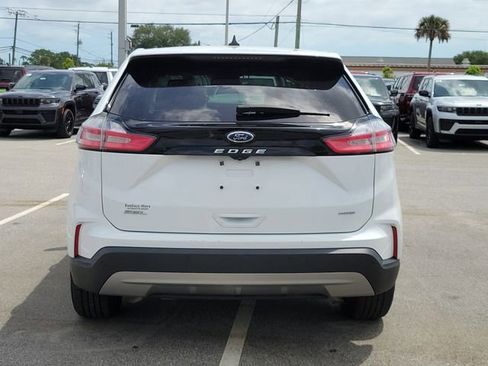 Used 2023 Ford Edge SEL image 5