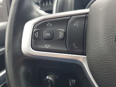 Used 2024 RAM 2500 Big Horn w/ Sport Appearance Package image 13