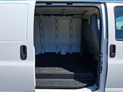 Used 2019 Chevrolet Express 2500 w/ Driver Convenience Package RWD image 10