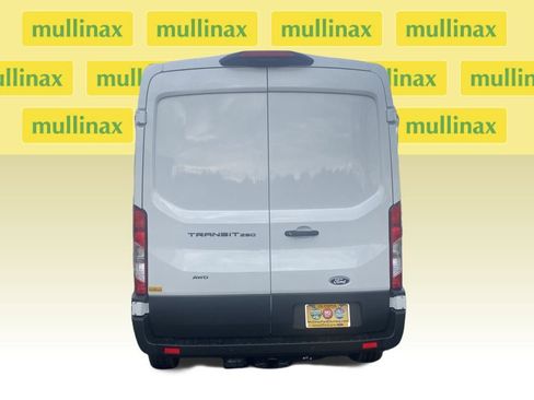 New 2026 Ford Transit 250 148 Medium Roof Extended AWD w/ Load Area Protection Package image 4