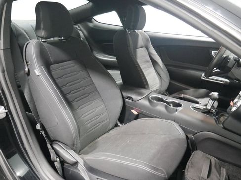 Used 2017 Ford Mustang GT image 13