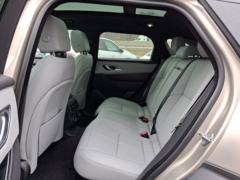 New 2026 Land Rover Range Rover Velar Dynamic SE image 5