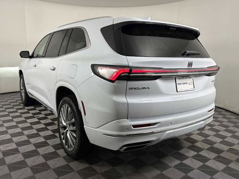 New 2026 Buick Enclave Avenir w/ Super Cruise Package image 5