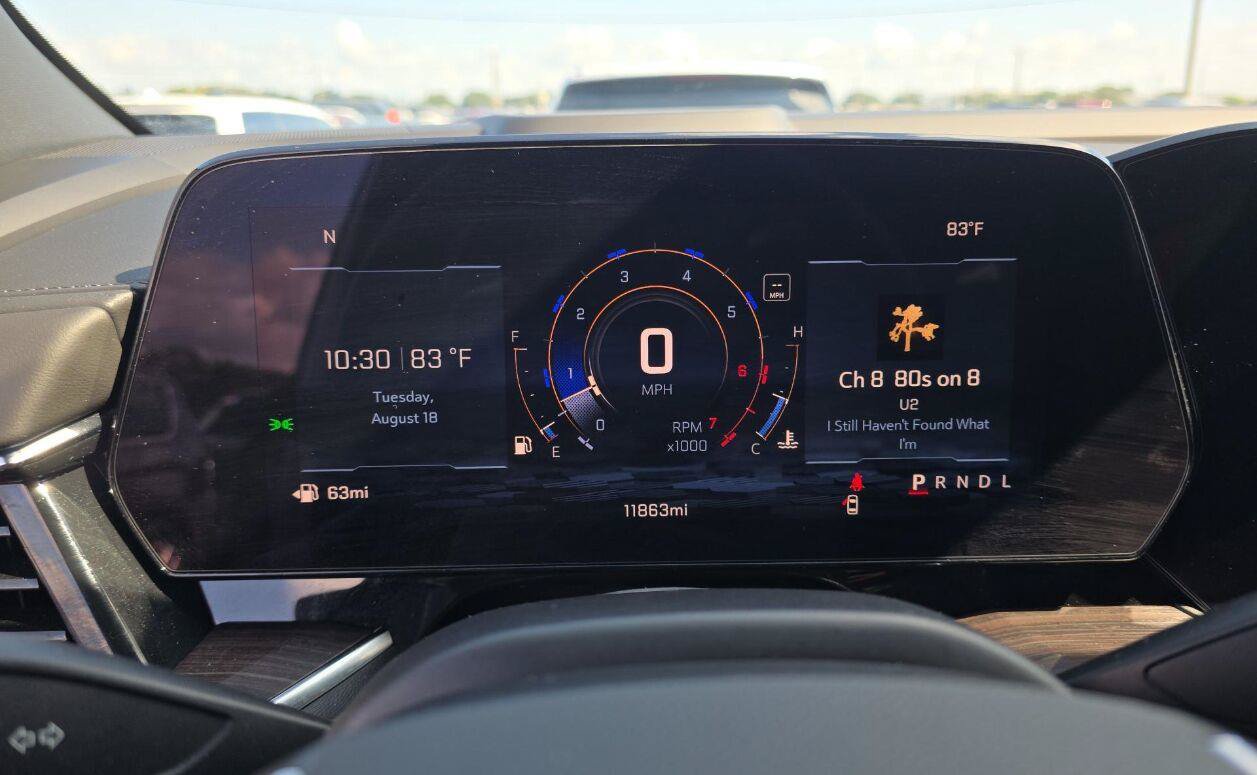 Used 2025 Chevrolet Tahoe LS RWD image 12