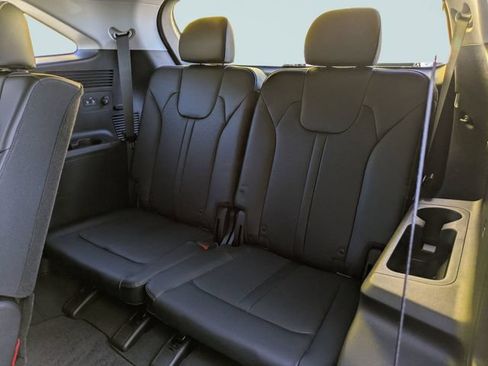 Used 2023 Kia Sorento S AWD/4WD image 15