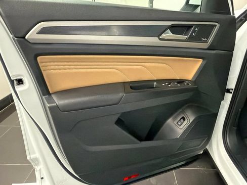 Used 2020 Volkswagen Atlas Cross Sport SEL Premium R-Line AWD/4WD image 26