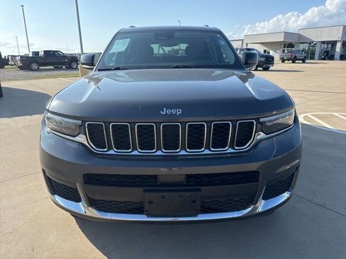 Used 2022 Jeep Grand Cherokee L Laredo w/ Luxury Tech Group I AWD/4WD image 2