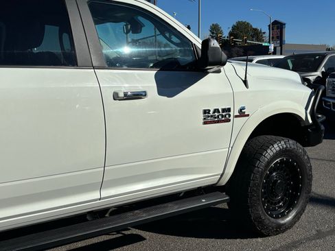Used 2017 RAM 2500 Laramie AWD/4WD image 4
