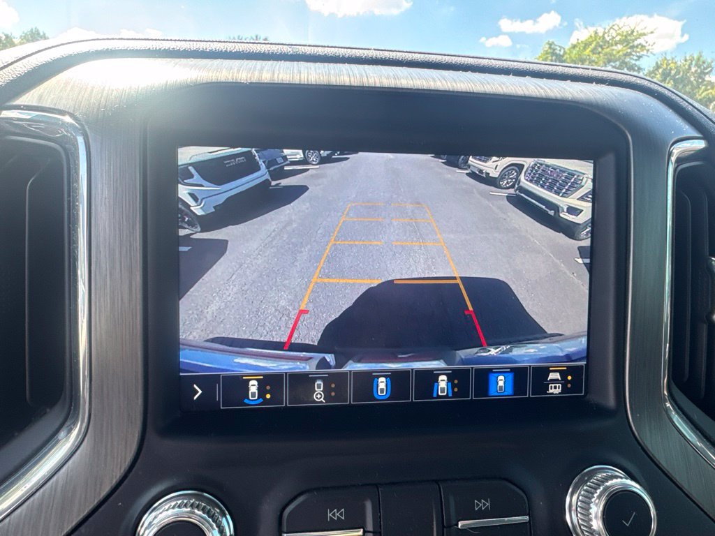 Used 2020 GMC Sierra 3500 Denali w/ Denali Ultimate Package AWD/4WD image 12