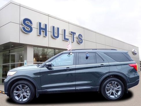 Certified 2023 Ford Explorer XLT w/ Equipment Group 202A image 2