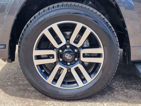 Used 2016 Toyota 4Runner Limited AWD/4WD image 10