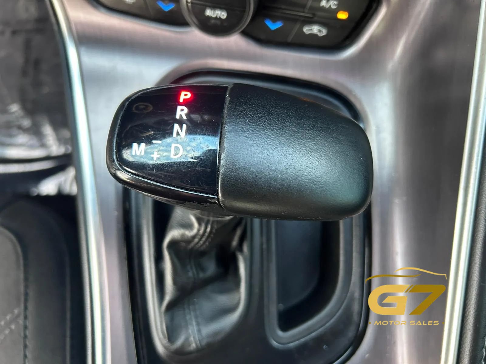 Used 2017 Dodge Challenger SXT RWD image 23