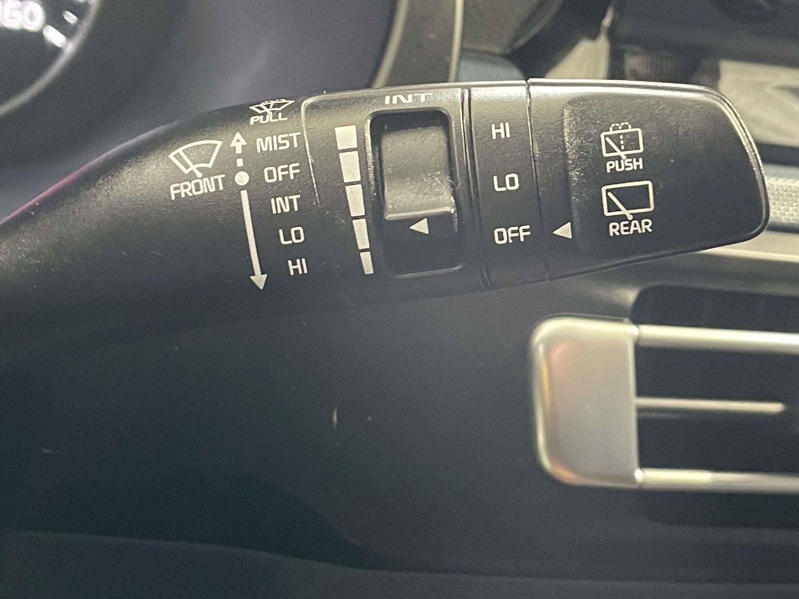 Used 2021 Kia Seltos S AWD/4WD image 25