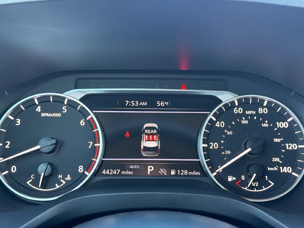 Used 2024 Nissan Rogue SV w/ SV Premium Package AWD/4WD image 16