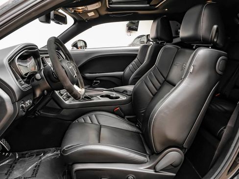 Used 2023 Dodge Challenger SRT Hellcat image 4