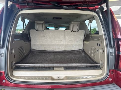 Used 2016 Chevrolet Suburban LT AWD/4WD image 8