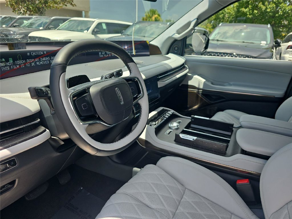 New 2027 Lincoln Navigator Black Label RWD image 16