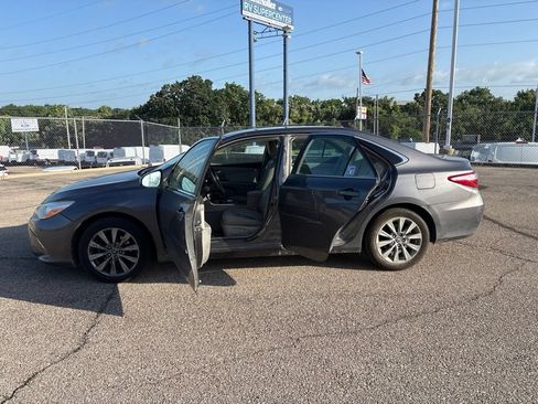 Used 2016 Toyota Camry XLE w/ Protection Package (Q2) FWD image 4