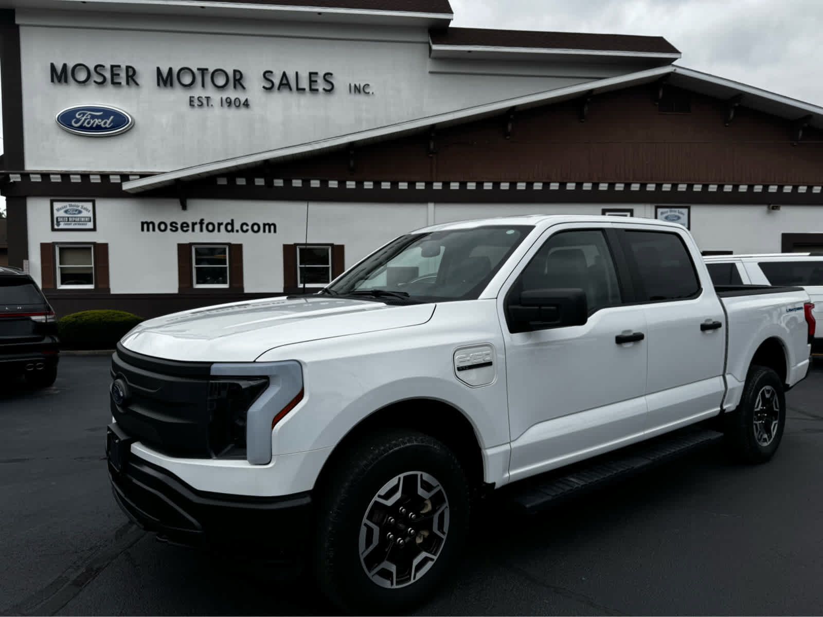 Used 2023 Ford F150 Lightning Pro AWD/4WD image 1